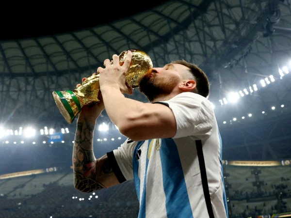 Messi to Lead Argentina at World Cup as Coach Dismisses Injury Concerns