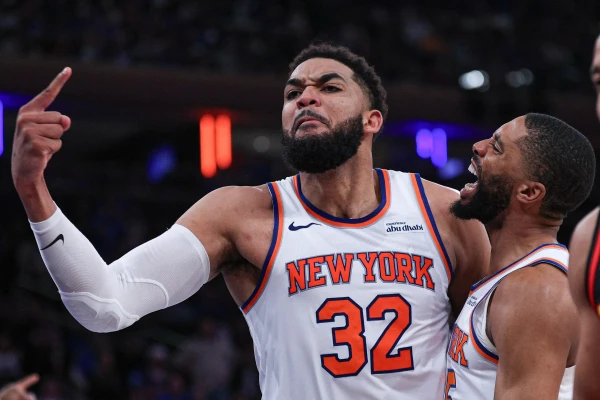Knicks Unleash Third-Quarter Fury to Seize Game 1 Victory Over Hawks
