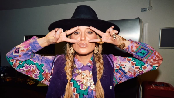 Lainey Wilson's Raw Revelation: Country Star Admits 'I Don't Have It All Together' in New Documentary