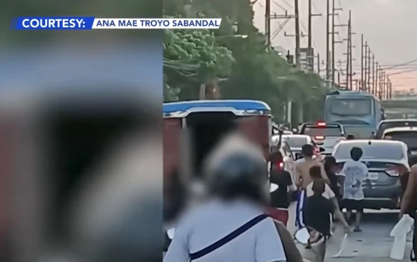 Teenage Gang Harasses Jeepney Passengers in Las Piñas