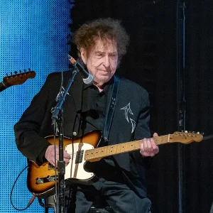 Decoding Dylan: Music Legend Launches Cryptic $5 Patreon Featuring 'Lectures From the Grave'