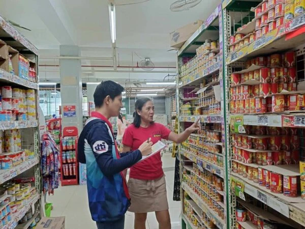 Filipinos Tighten Budgets but Keep 'Emotional Spending' Alive
