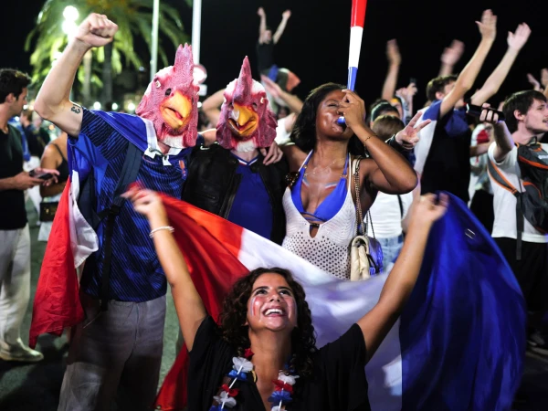 World Cup Semifinals Set: France Faces Spain in Clash of Styles