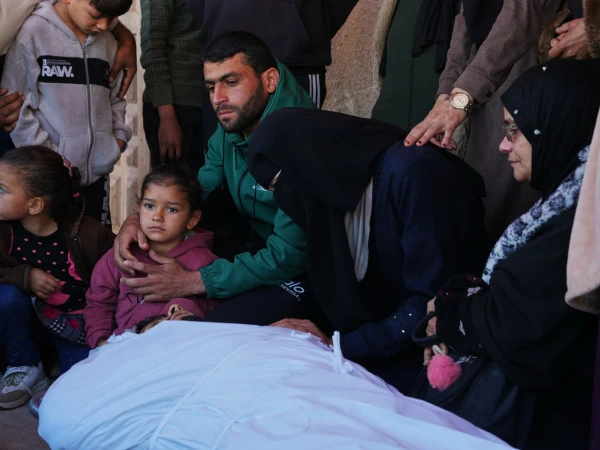 Three Palestinians Killed in Gaza as West Bank Arrests Surge Amid Fragile Ceasefire Talks