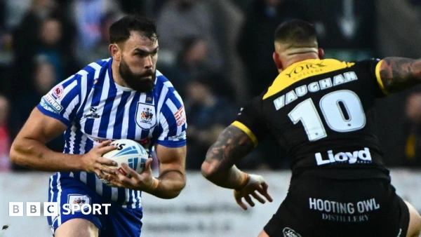 St Helens Overpower York to Stay in Title Hunt Behind Leeds