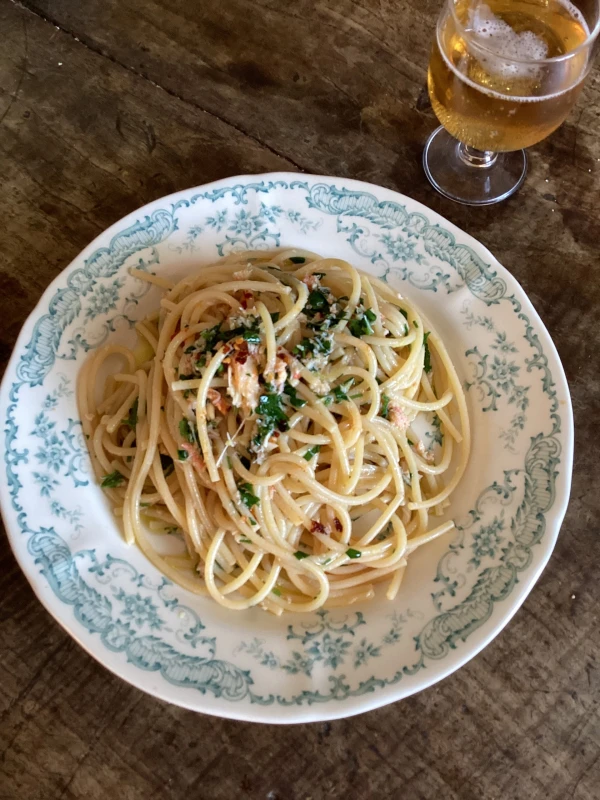 Rachel Roddy's Crab Spaghetti: A Zesty, Spicy Twist on a Roman Classic