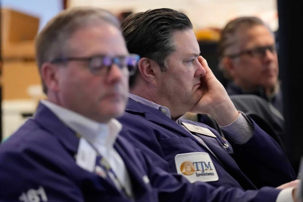 Wall Street Rebounds: U.S. Stocks Erase War Losses as Markets Eye Ceasefire Hopes