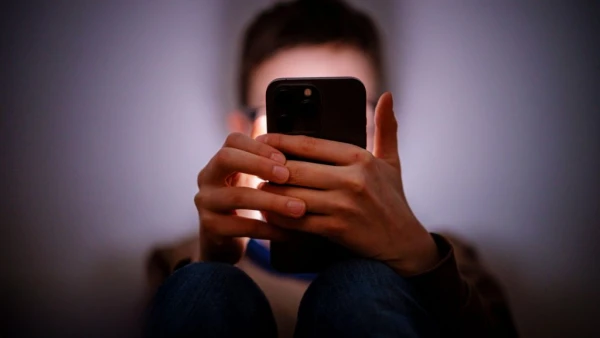 UK Government Gives Apple and Google Three-Month Deadline to Activate Child Safety Features on Devices