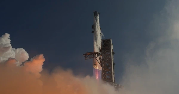 SpaceX IPO Buzz: Wall Street Awaits Historic Public Debut