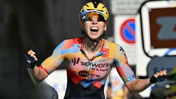 Dutch Star Lorena Wiebes Powers to Victory in Tour de France Femmes Opener