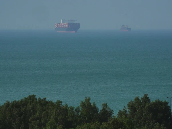 US Lifts Naval Blockade on Iranian Ports as Part of Ceasefire Pact