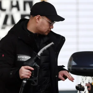 Crude Prices Soar and Asian Markets Tumble as Middle East Conflict Enters Month Two