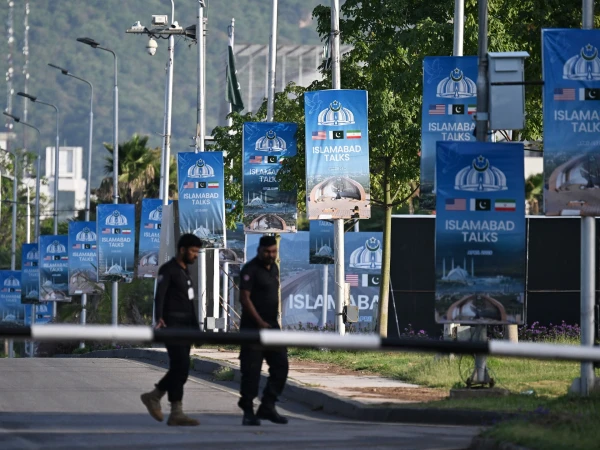 US-Iran Talks Stall as Both Sides Hold Firm