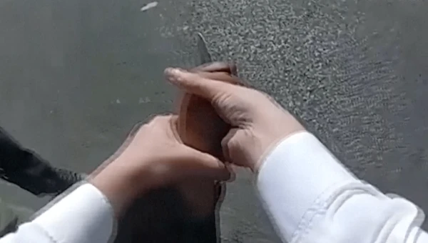 UK Police Release Bodycam Footage of Arrest in Stabbing of Two Jewish Men