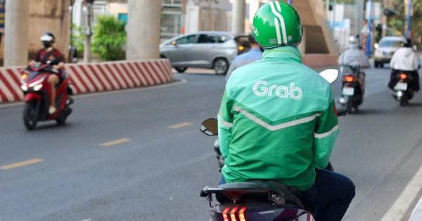 Fuel Crisis Squeezes Vietnam's Gig Economy as Hormuz Blockade Sends Prices Soaring