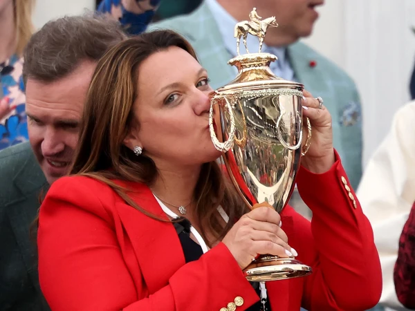 Historic Victory: First Female Trainer Wins Kentucky Derby with Golden Tempo