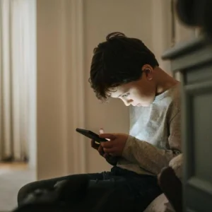 Taming the Infinite Scroll: 5 Expert-Backed Strategies to Manage Your Child's Screen Time
