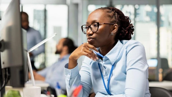 OpenAI Proposes Four-Day Work Week as AI Reshapes Employment Landscape