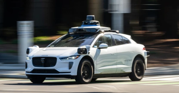 Firefighters and Medics Sound Alarm: Waymo Robotaxis Becoming More Dangerous