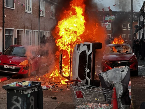 Belfast Rocked by Anti-Immigrant Unrest After Knife Assault