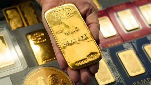 Gold Prices Slip Amid US-Israel Military Action Against Iran